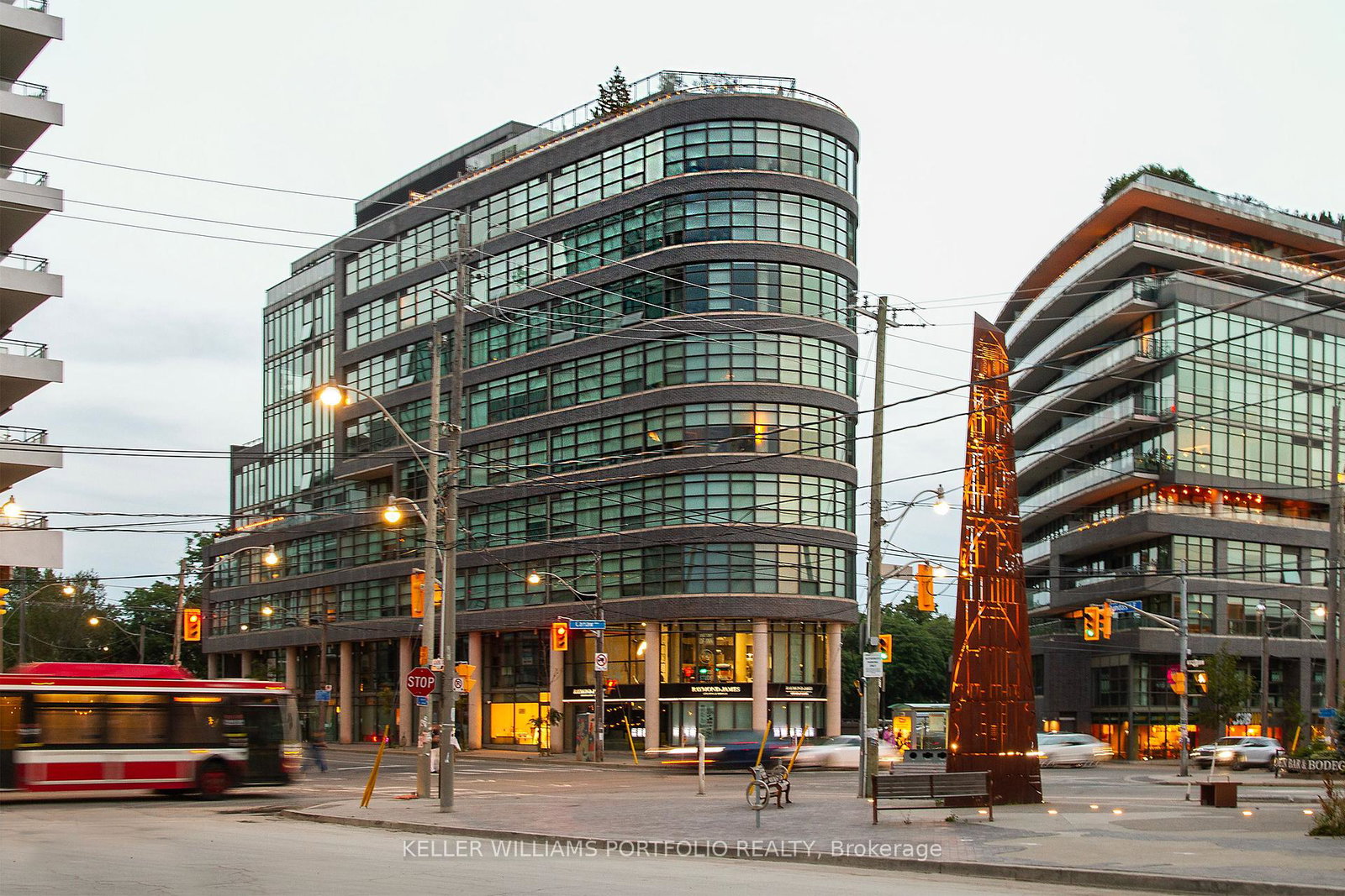 1201-dundas-street-e-toronto-ontario-e12382382