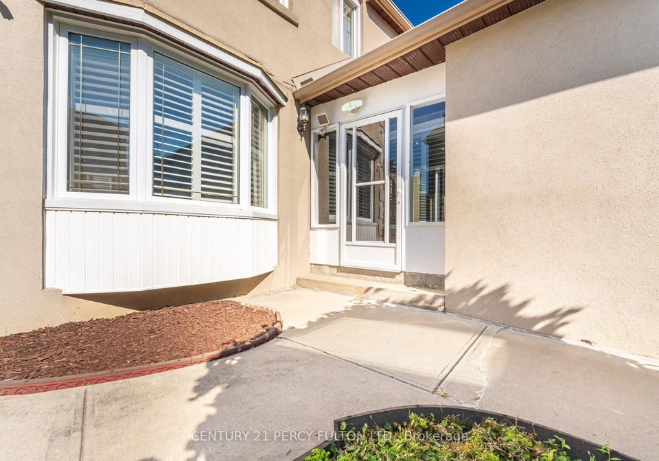 4-radford-drive-ajax-ontario-e12382436