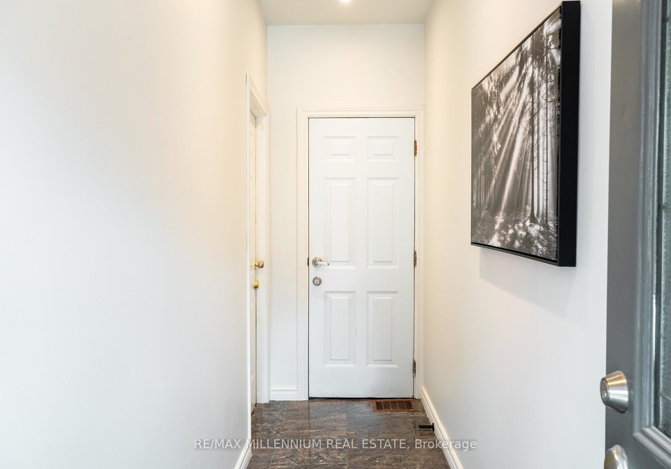 797-pape-avenue-east-york-ontario-e12382587