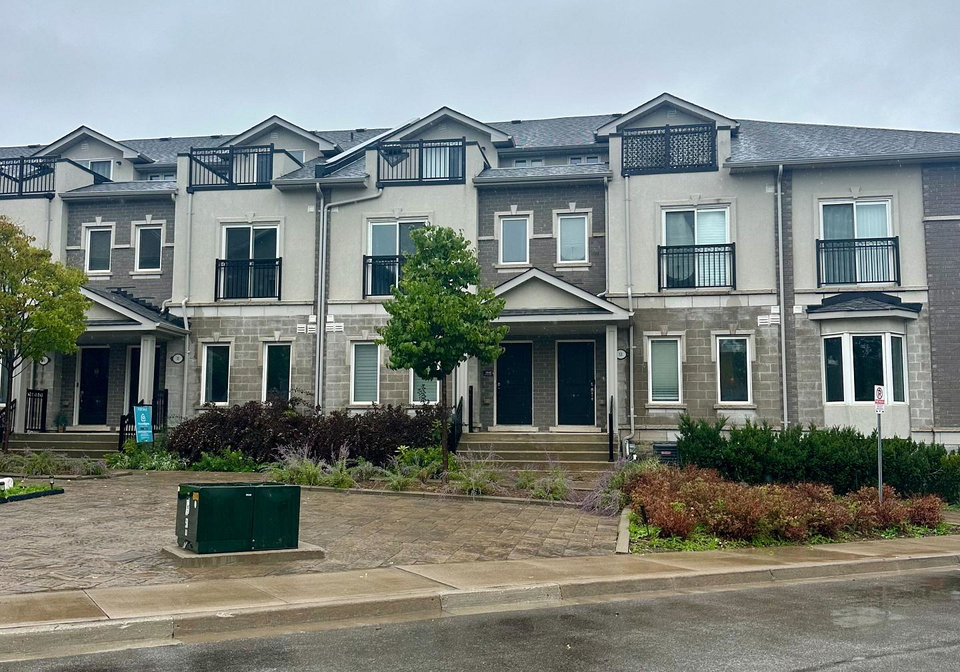 1040-elton-way-whitby-ontario-e12382888