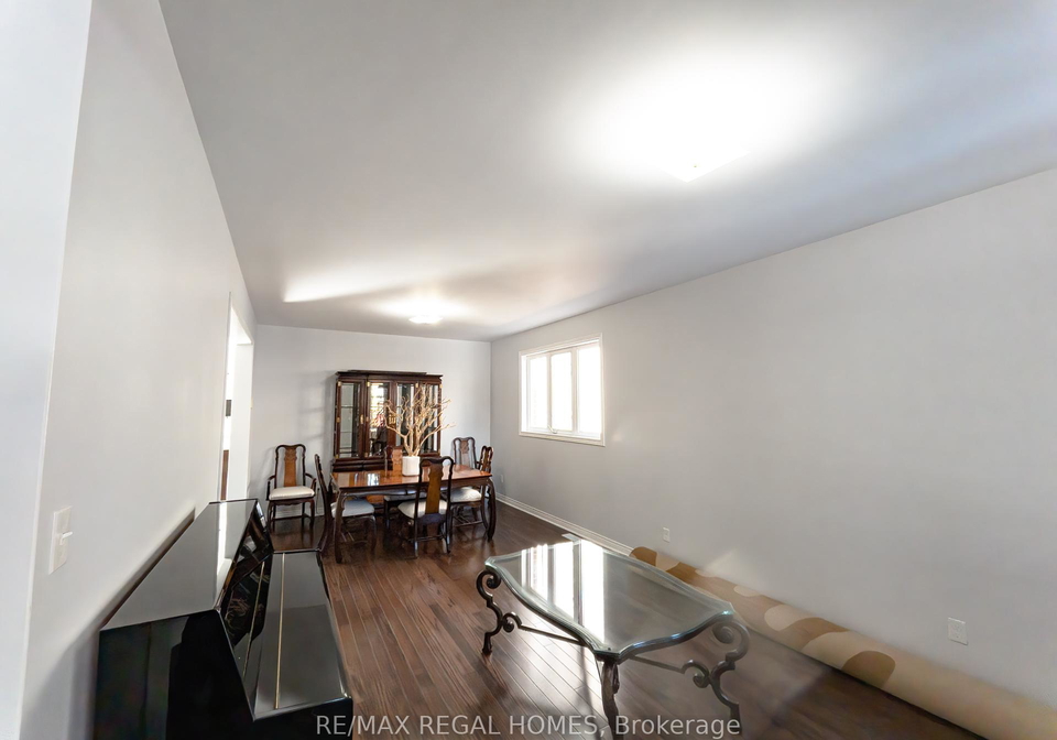 19-bradford-court-whitby-ontario-e12383056