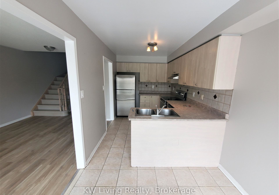 3-odessa-crescent-whitby-ontario-e12383507
