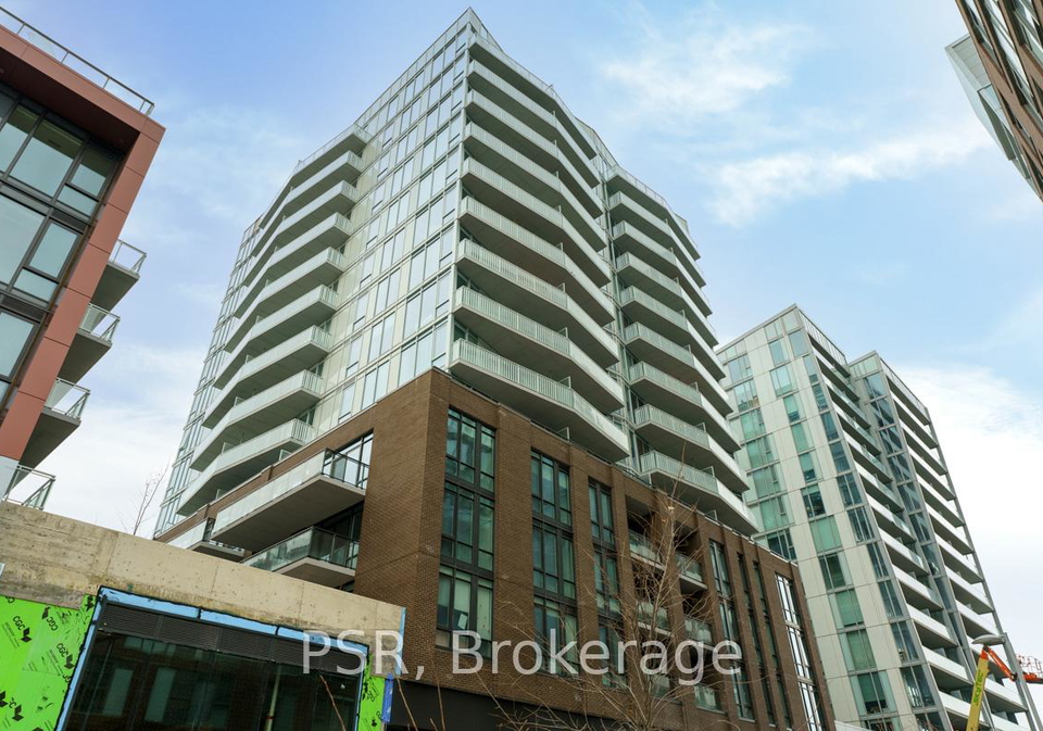 45-baseball-place-toronto-ontario-e12384188