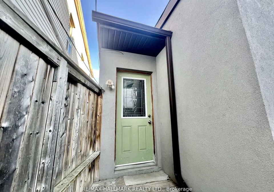82gerrard-street-e-toronto-ontario-e12384536