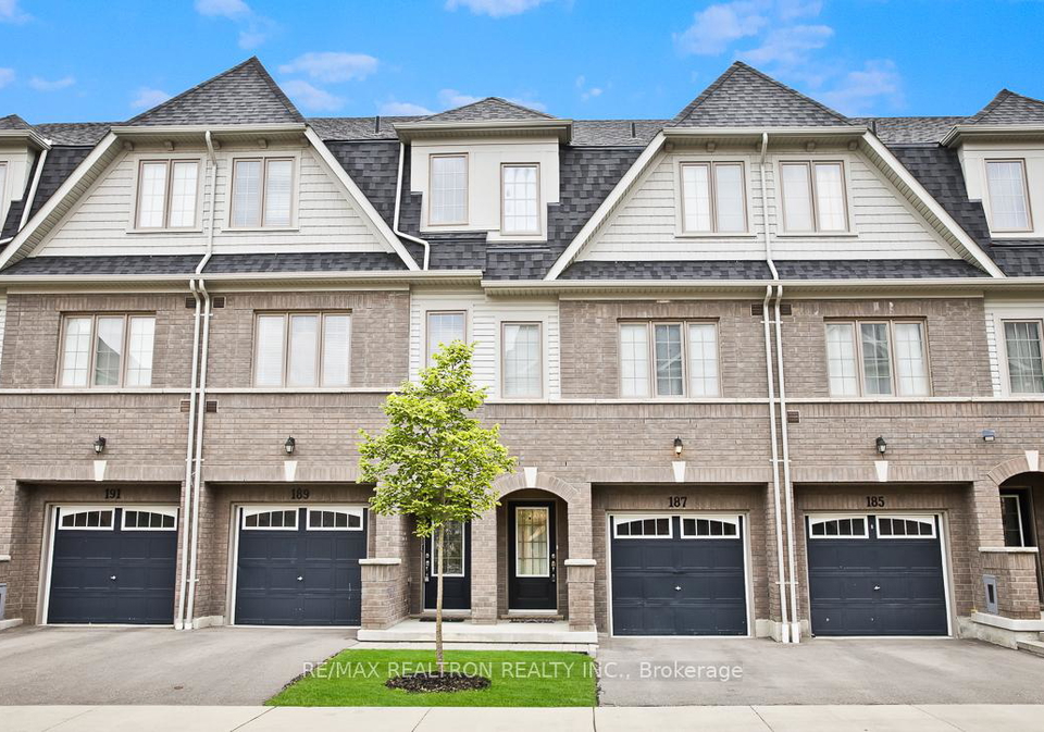 187-danzatore-path-oshawa-ontario-e12386020