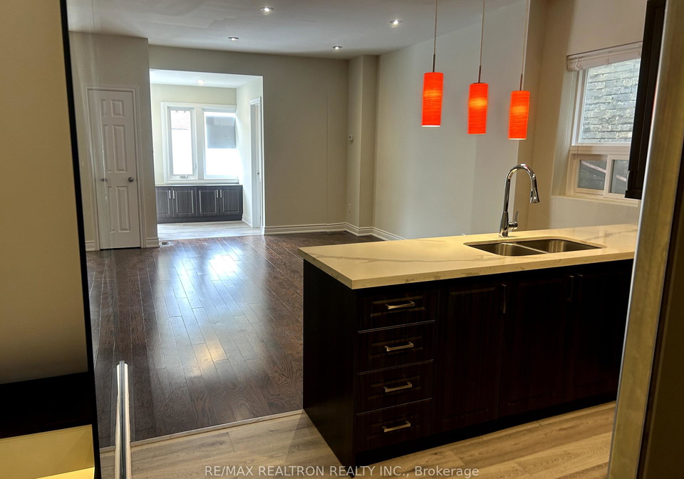 131gerrard-street-e-toronto-ontario-e12386423