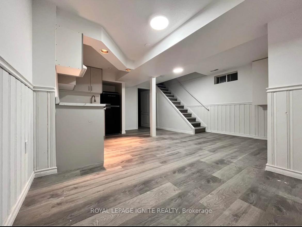 1068-pepperbush-court-oshawa-ontario-e12386643