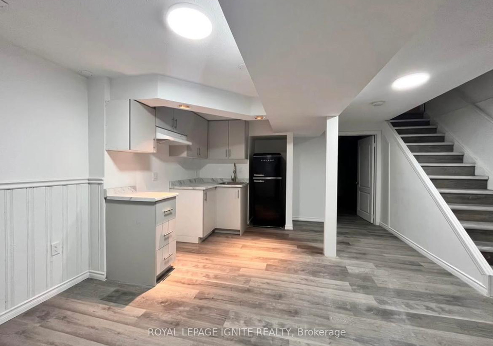 1068-pepperbush-court-oshawa-ontario-e12386643