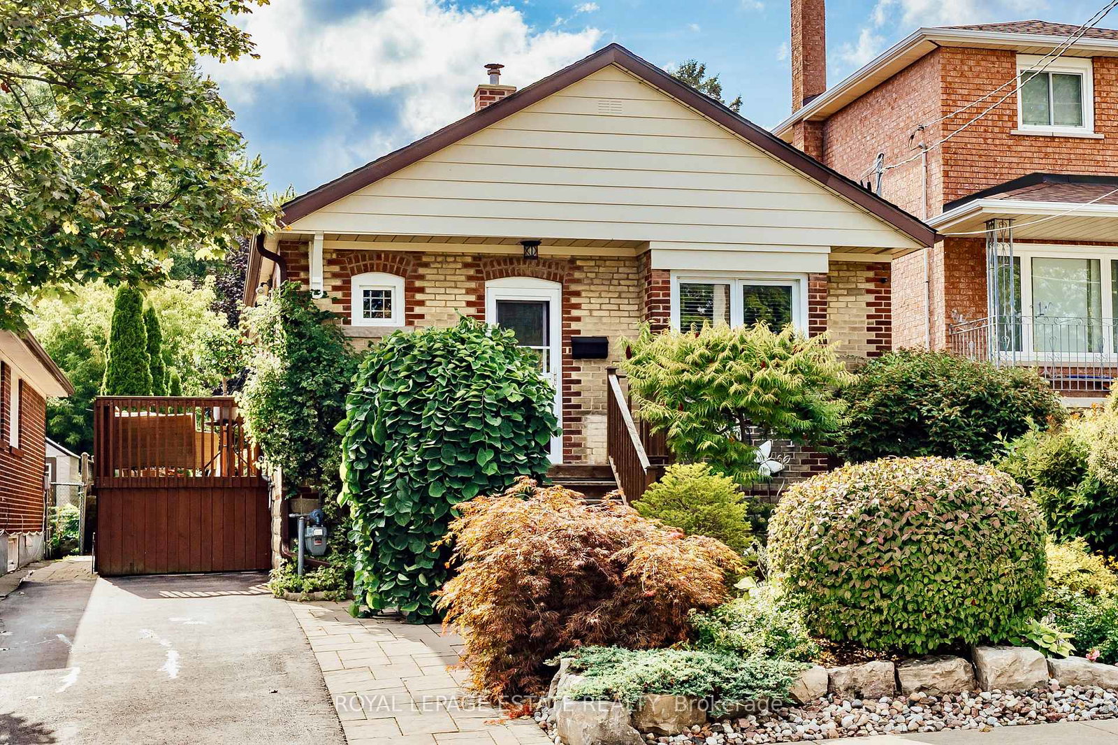 92-south-woodrow-boulevard-scarborough-ontario-e12387398