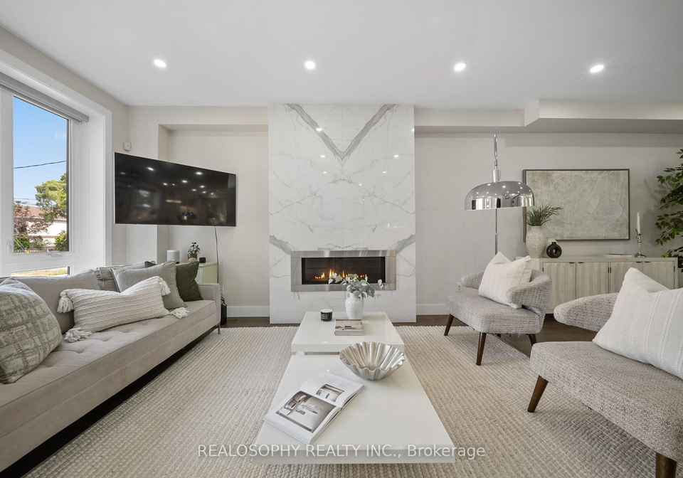 9-plains-road-east-york-ontario-e12387544