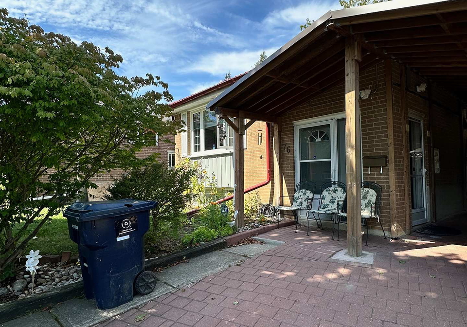 76-pandora-circle-scarborough-ontario-e12388149