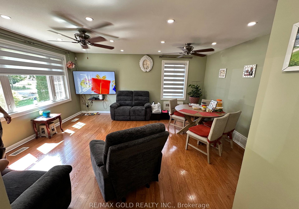 76-pandora-circle-scarborough-ontario-e12388149