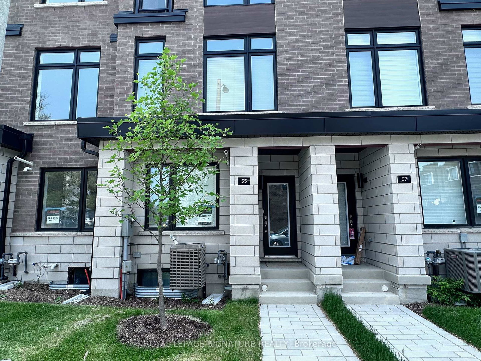 55-akil-thomas-gardens-scarborough-ontario-e12388420