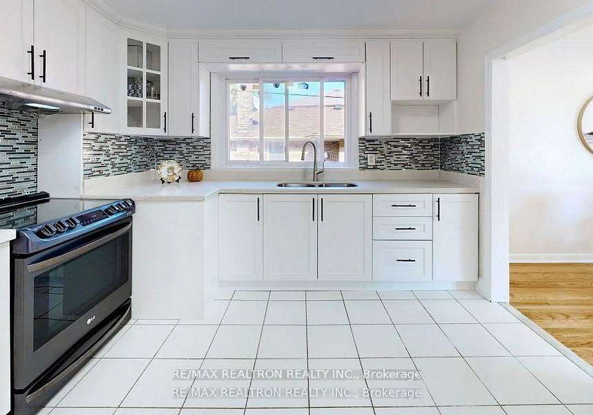 30-calumet-crescent-scarborough-ontario-e12388546