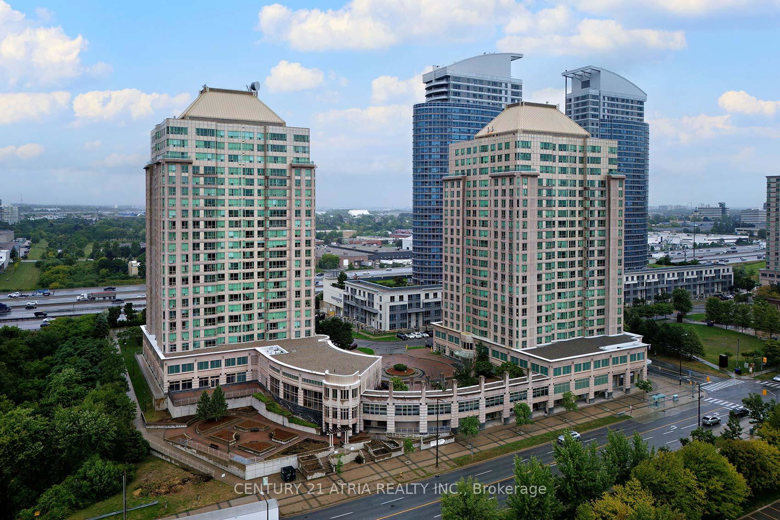 8-lee-centre-drive-scarborough-ontario-e12388920