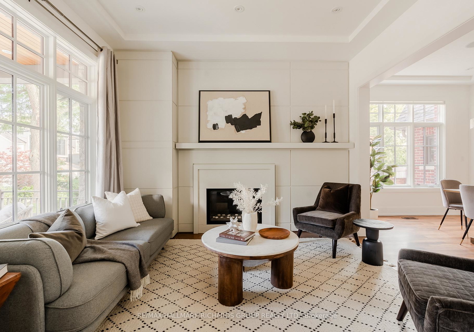 6-leonard-circle-toronto-ontario-e12389438