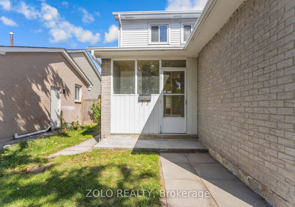 136-goldhawk-trail-scarborough-ontario-e12390345