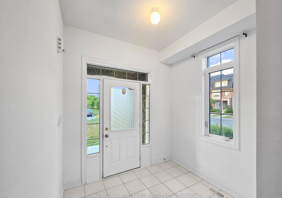 275-shadow-place-pickering-ontario-e12391366