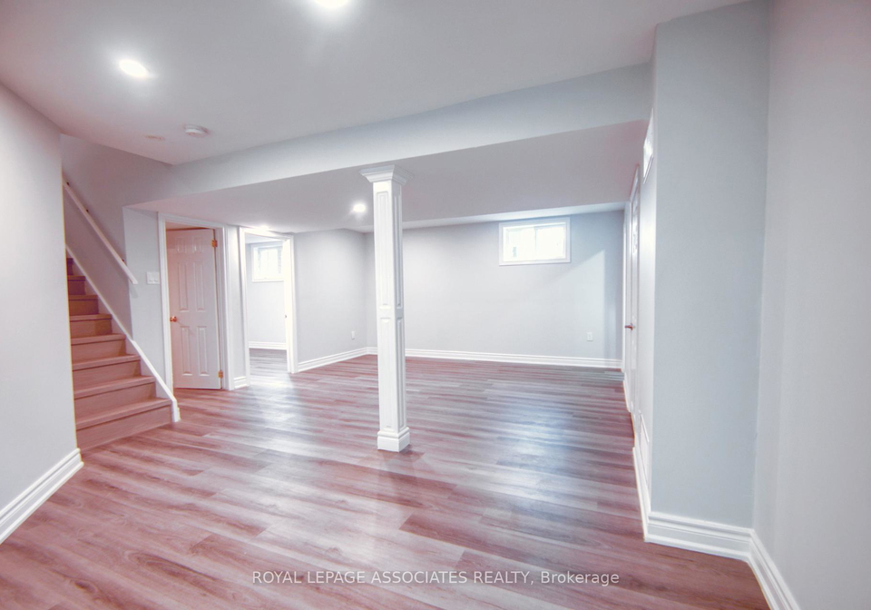 9-welbourne-court-ajax-ontario-e12391471