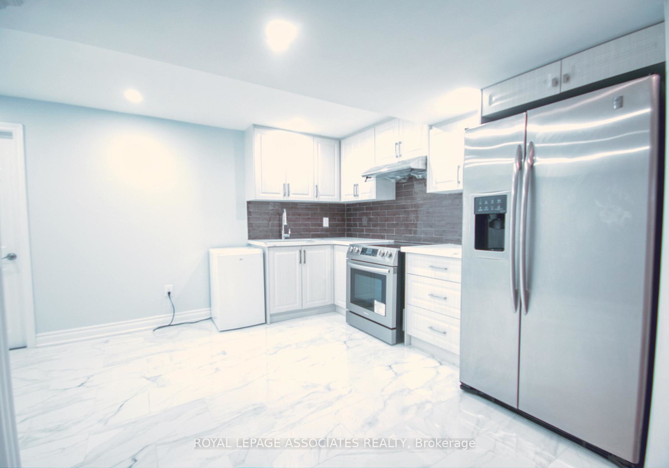 9-welbourne-court-ajax-ontario-e12391471