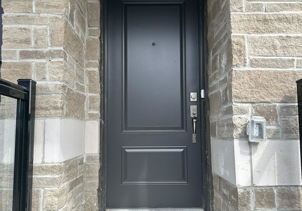 361-okanagan-path-oshawa-ontario-e12391877