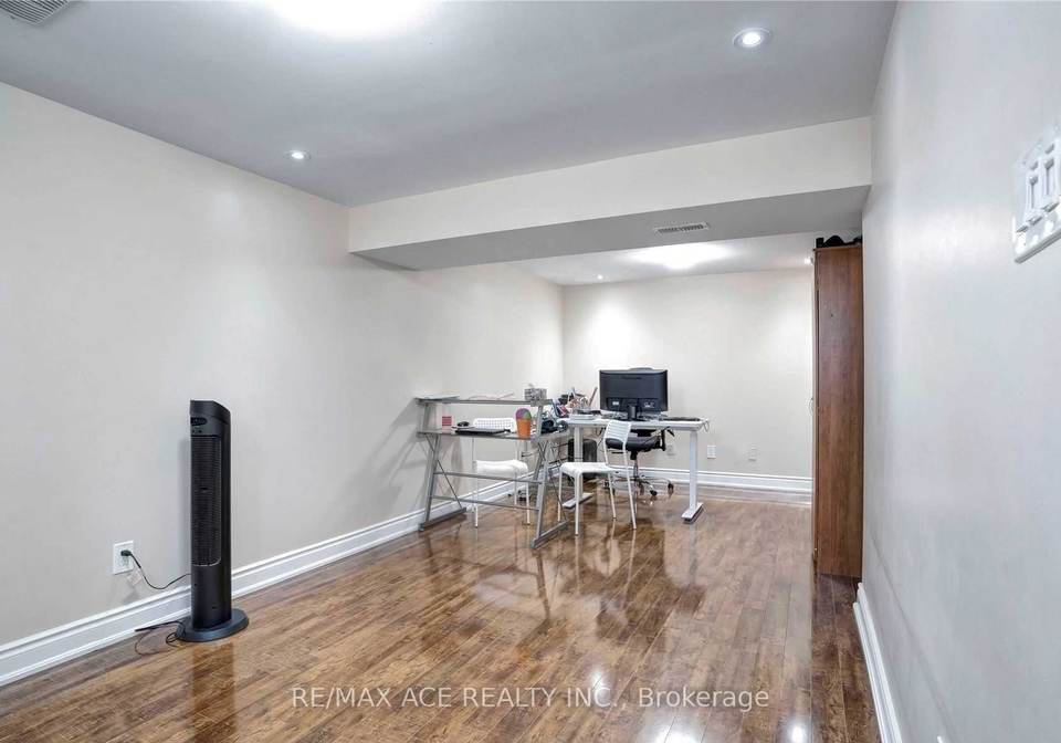 20-medina-crescent-scarborough-ontario-e12392157