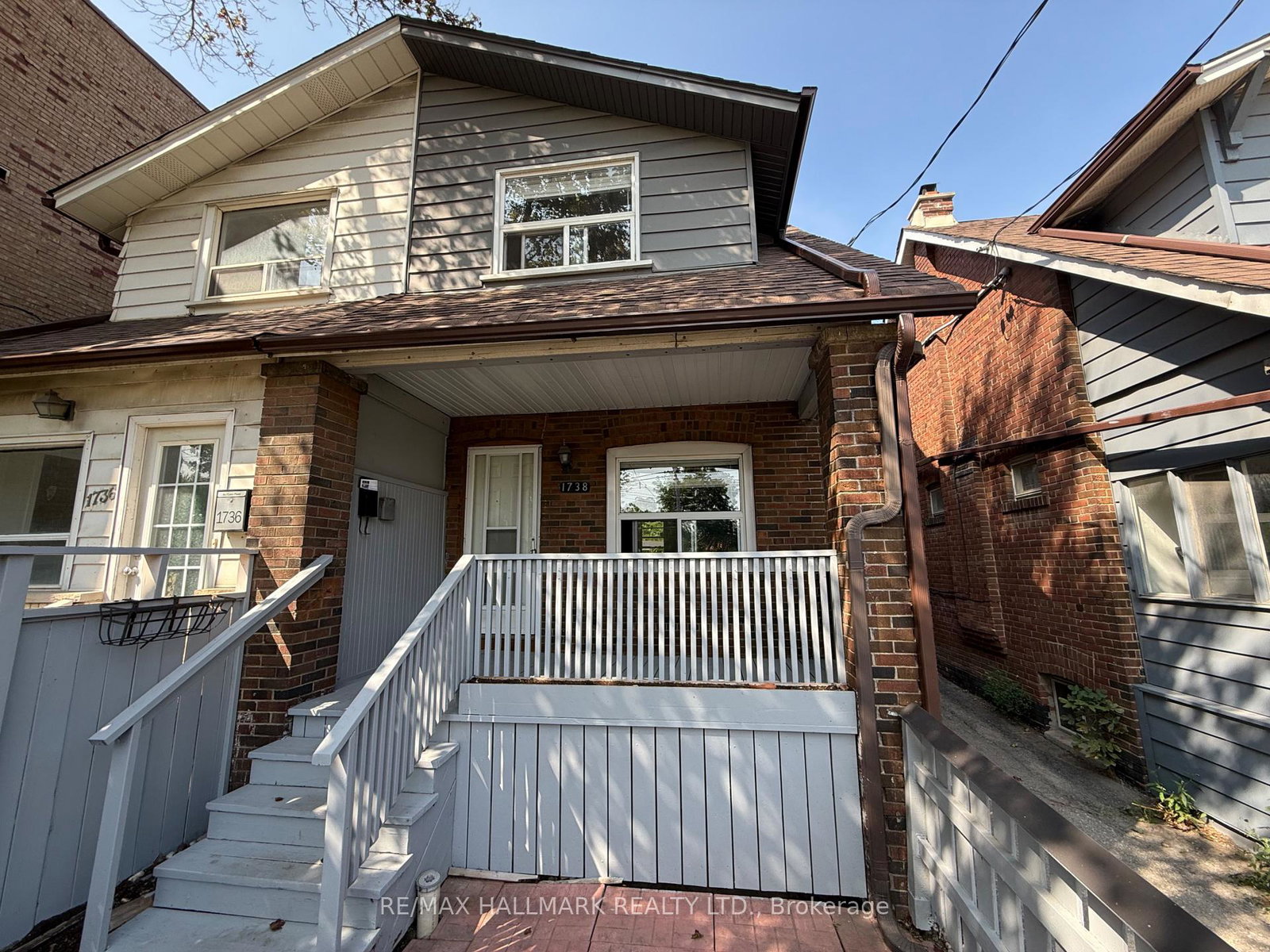 1738-queen-street-e-toronto-ontario-e12392853