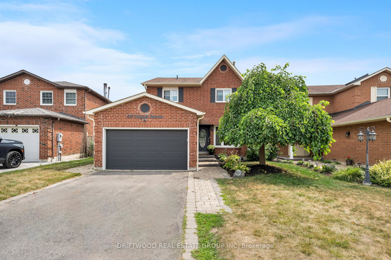 515-norfolk-square-pickering-ontario-e12393060