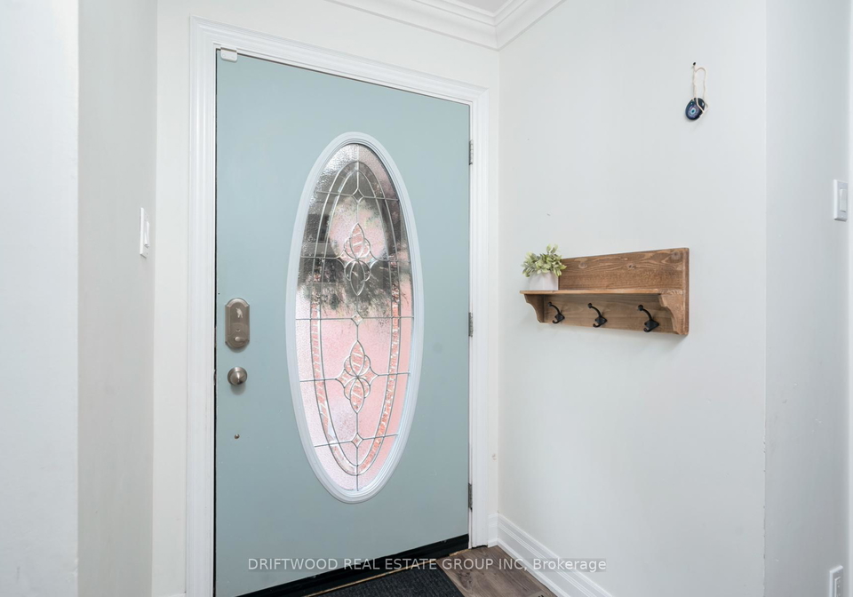 515-norfolk-square-pickering-ontario-e12393060