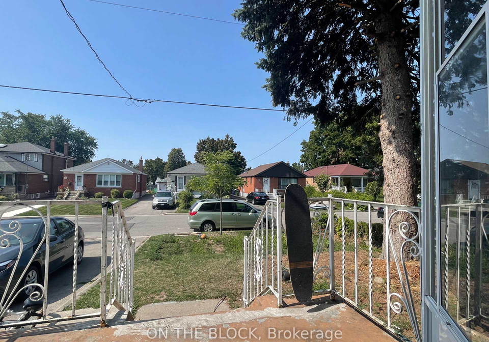 25-annan-drive-scarborough-ontario-e12393227