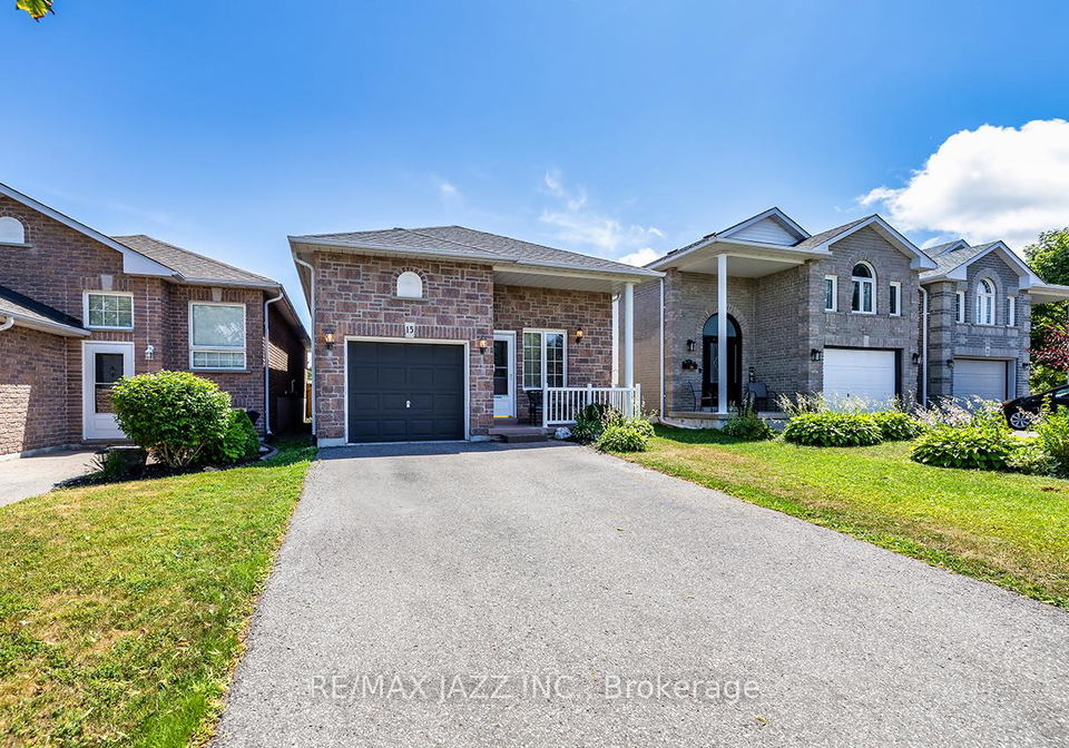 15-daiseyfield-avenue-clarington-ontario-e12393728