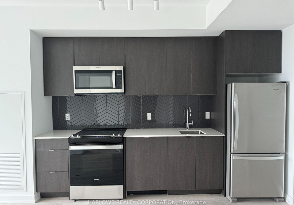 1606-charles-street-whitby-ontario-e12394128