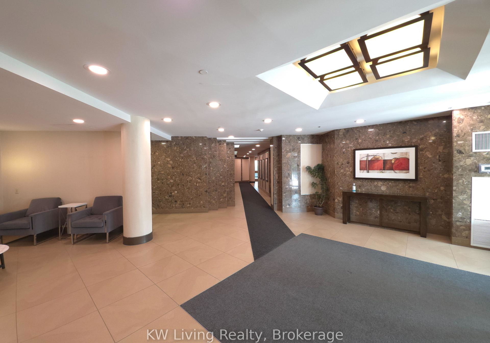 330-alton-towers-circle-scarborough-ontario-e12394152