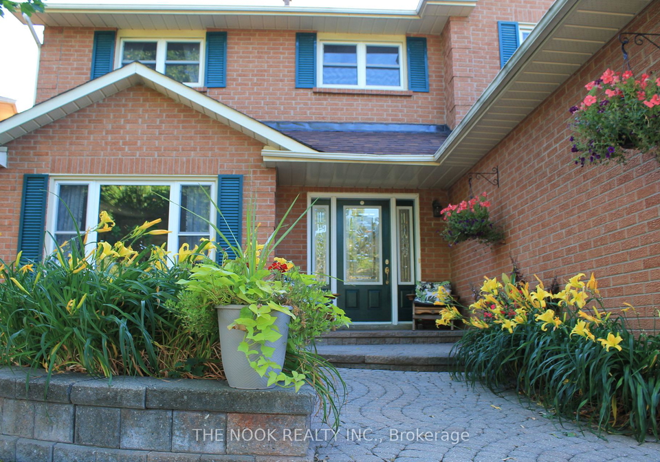 42-robinson-crescent-whitby-ontario-e12394453