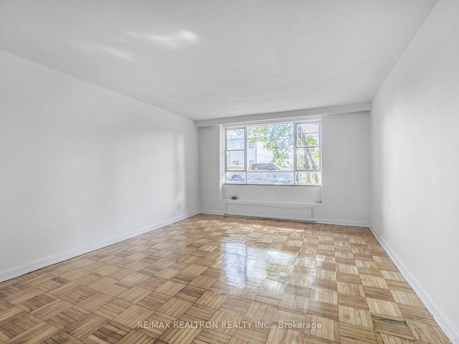 165-cosburn-avenue-east-york-ontario-e12394860