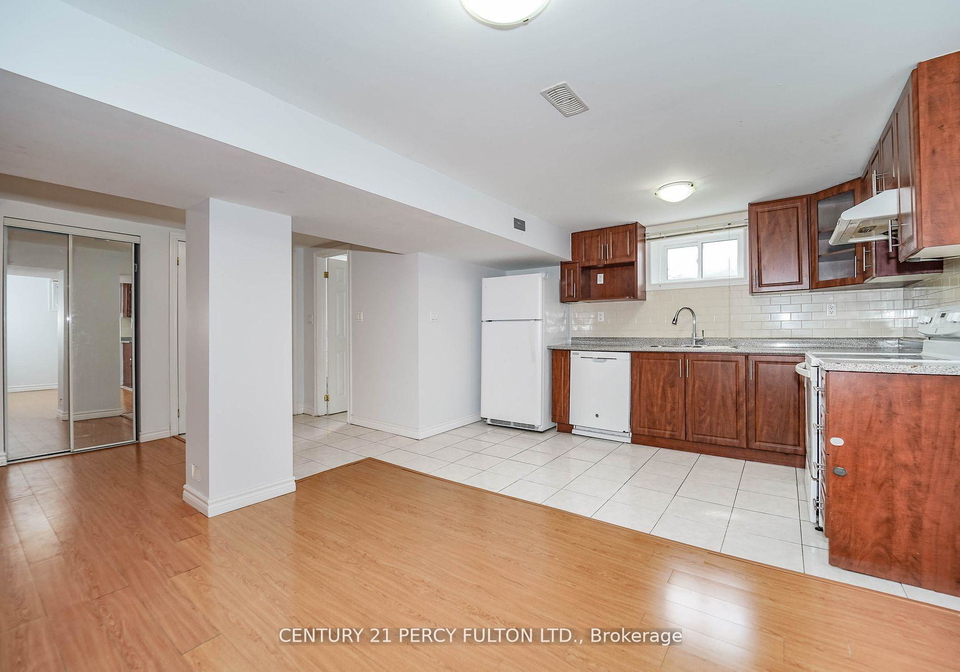 72-lynvalley-crescent-scarborough-ontario-e12395363