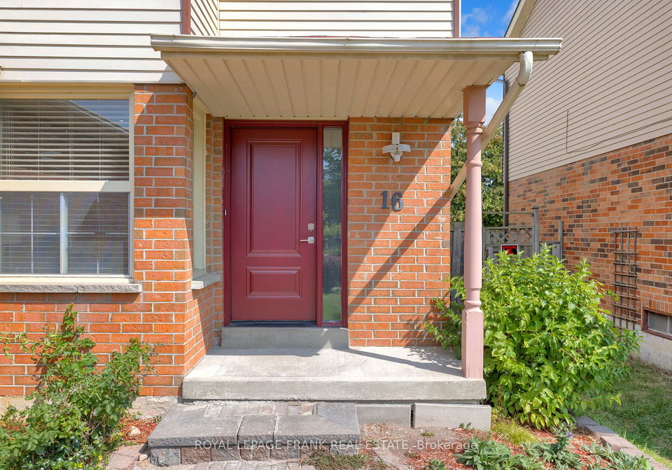 16-reed-drive-ajax-ontario-e12395531
