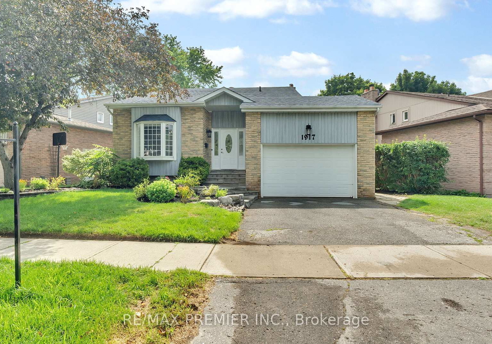 1917-bowler-drive-pickering-ontario-e12395566