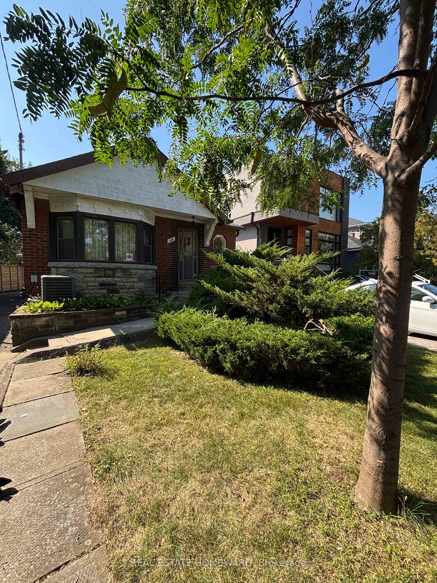 12-st-hubert-avenue-east-york-ontario-e12396718