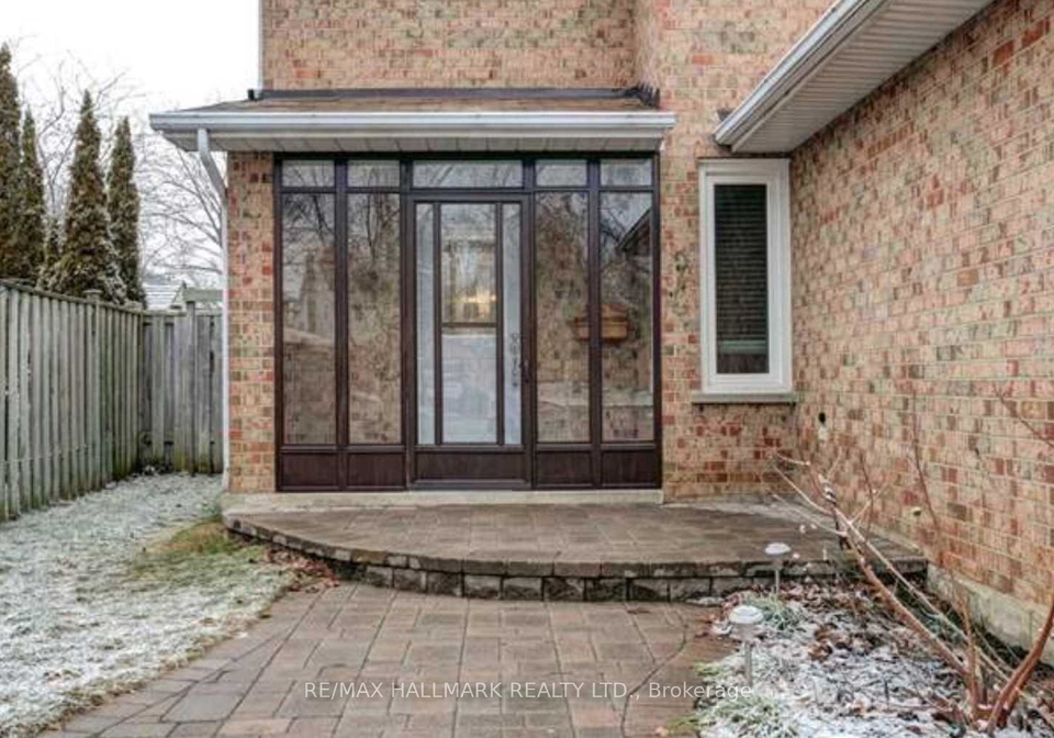 11-empson-court-ajax-ontario-e12396774