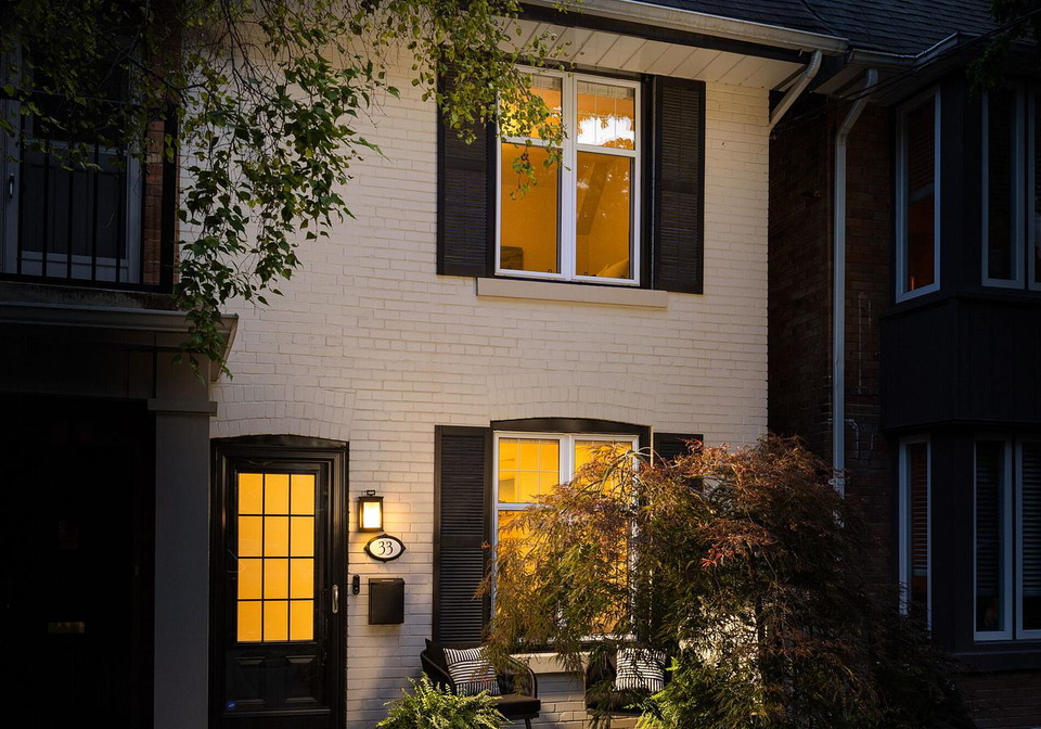 33-tennis-crescent-toronto-ontario-e12397096