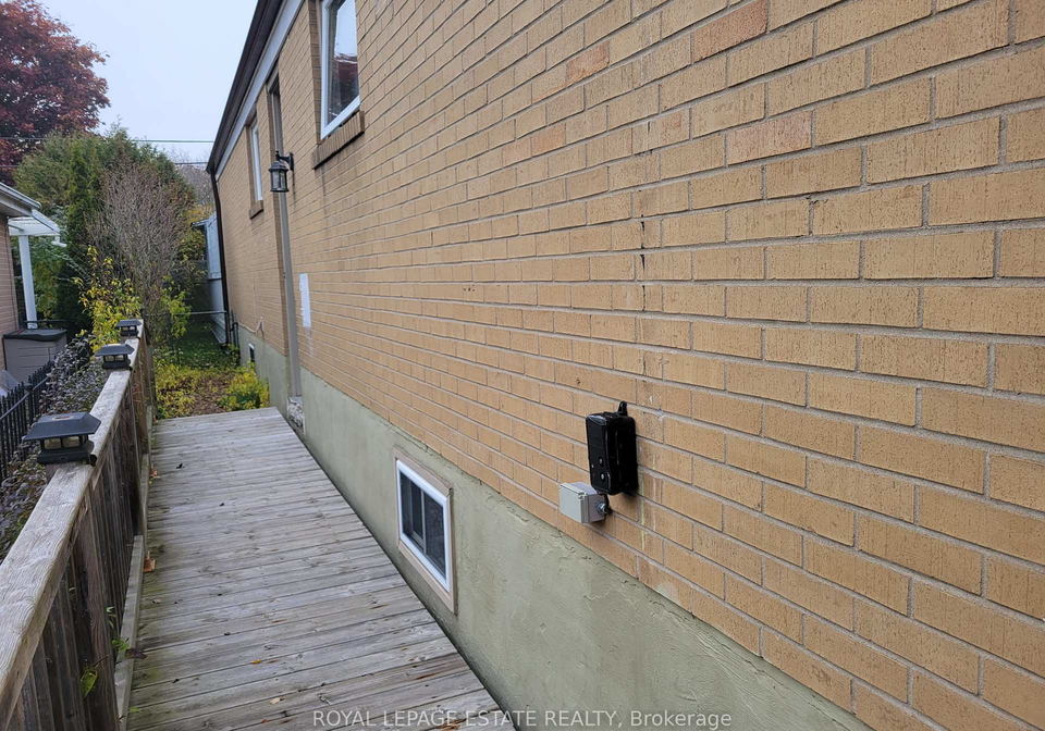 256-sylvan-avenue-scarborough-ontario-e12397439
