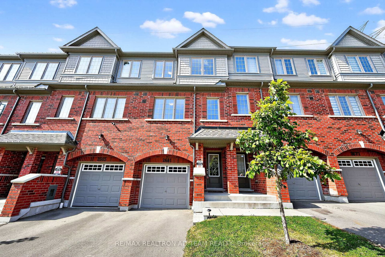 2681-magdalen-path-oshawa-ontario-e12397604