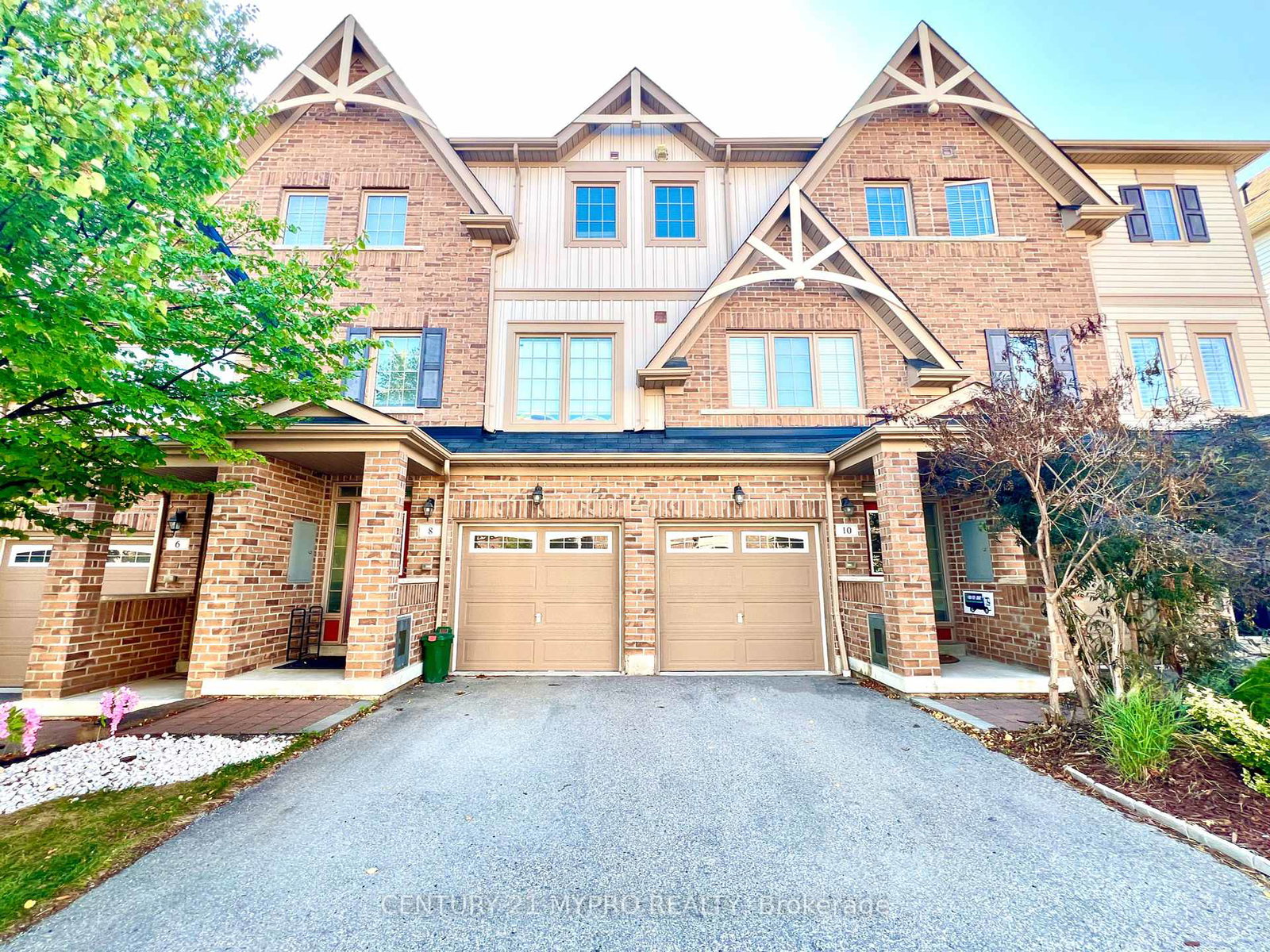 10-magpie-way-whitby-ontario-e12398019