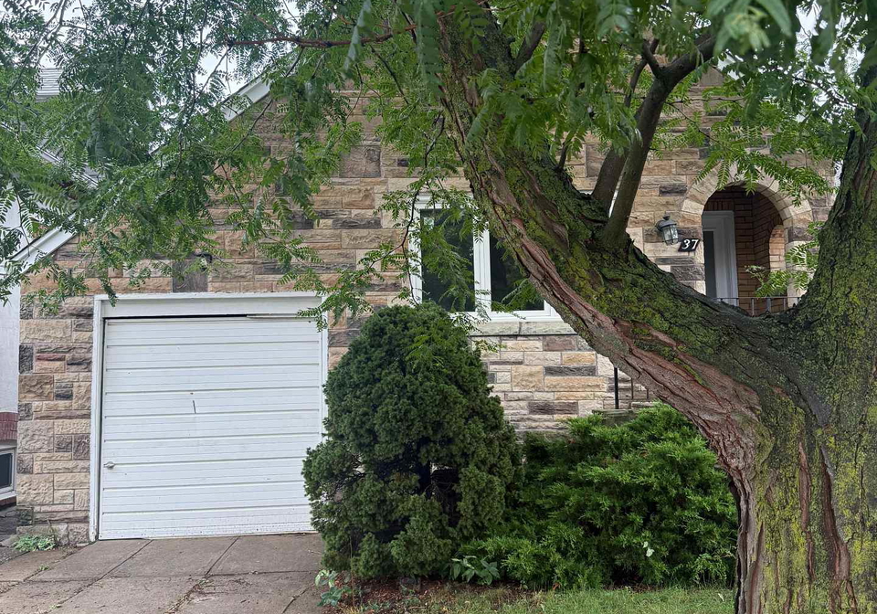 37-wolverton-avenue-east-york-ontario-e12398049