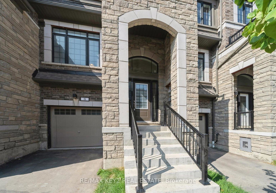 8-calloway-way-whitby-ontario-e12398249