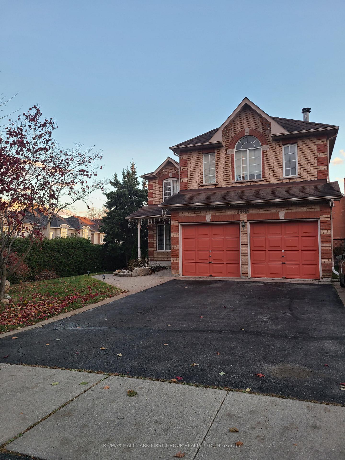 1905-pine-grove-avenue-pickering-ontario-e12398892