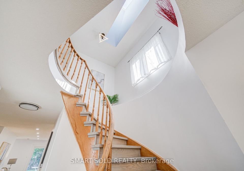 61-stockbridge-crescent-ajax-ontario-e12398915