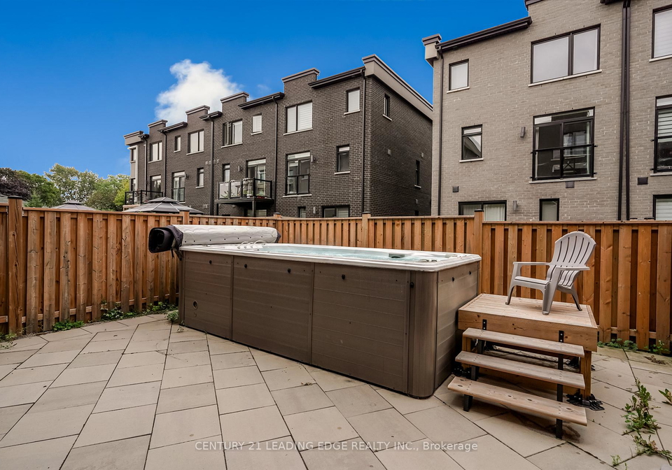 1335-gull-crossing-e-pickering-ontario-e12398956
