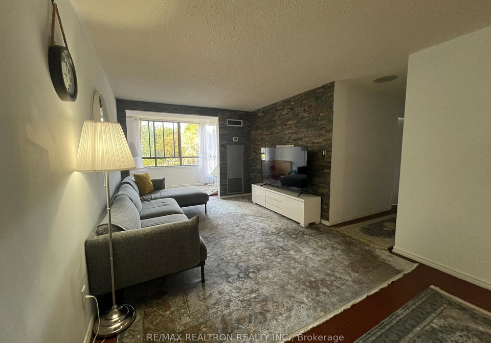 55-bamburgh-circle-scarborough-ontario-e12399008